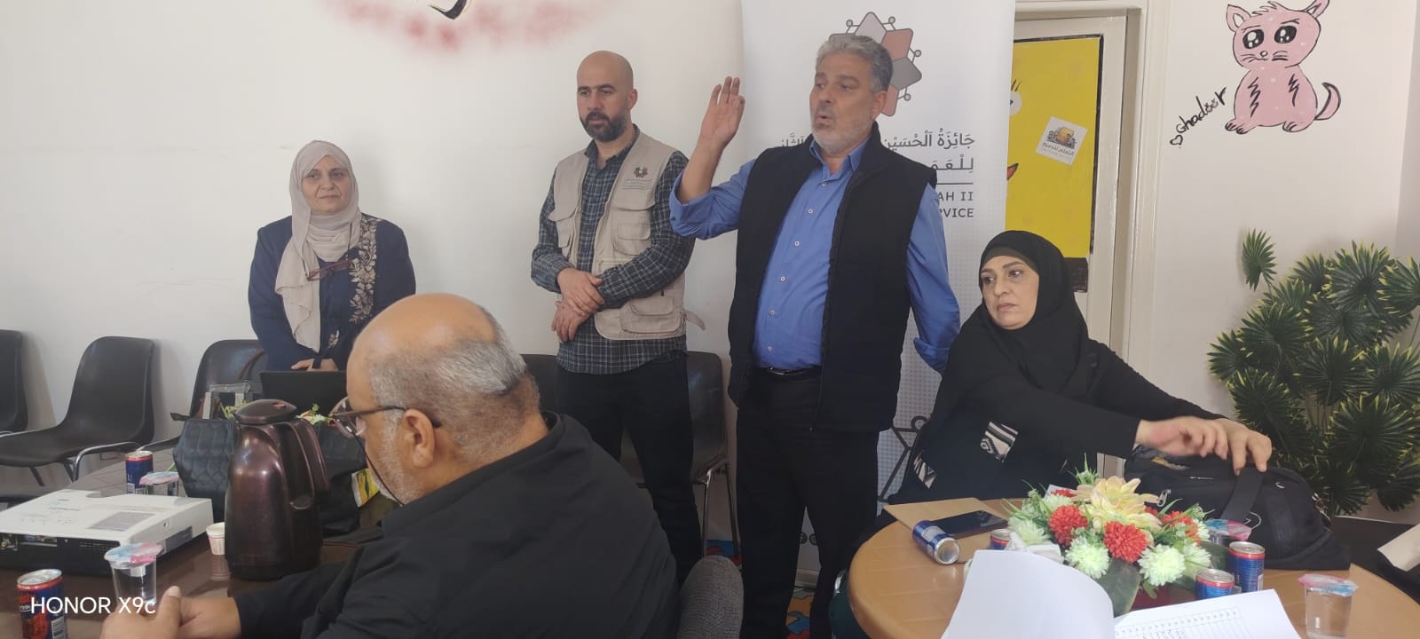 مركزا شباب وشابات المزار الشمالي ينفّذان جلسة تعريفية بجائزة الحسين للعمل التطوعي