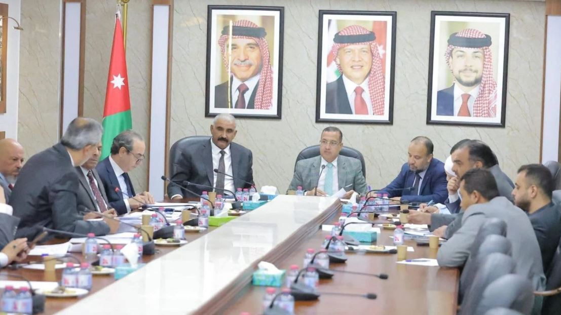 الإدارية النيابية تستمع إلى مقترحات النقابات حول مشروع قانون الإدارة المحلية
