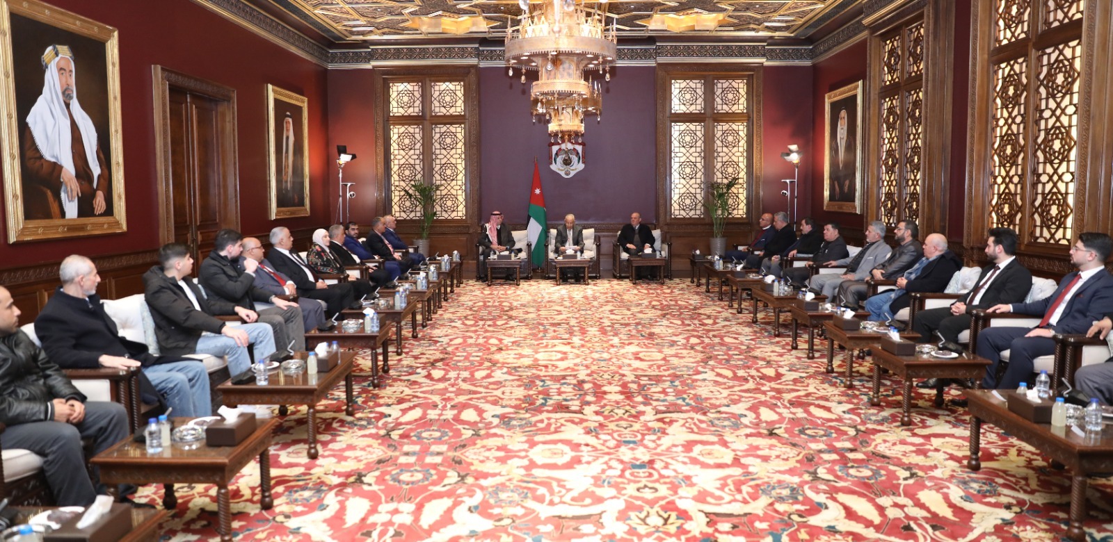 العيسوي يلتقي وفدا ثقافيا وشبابيا