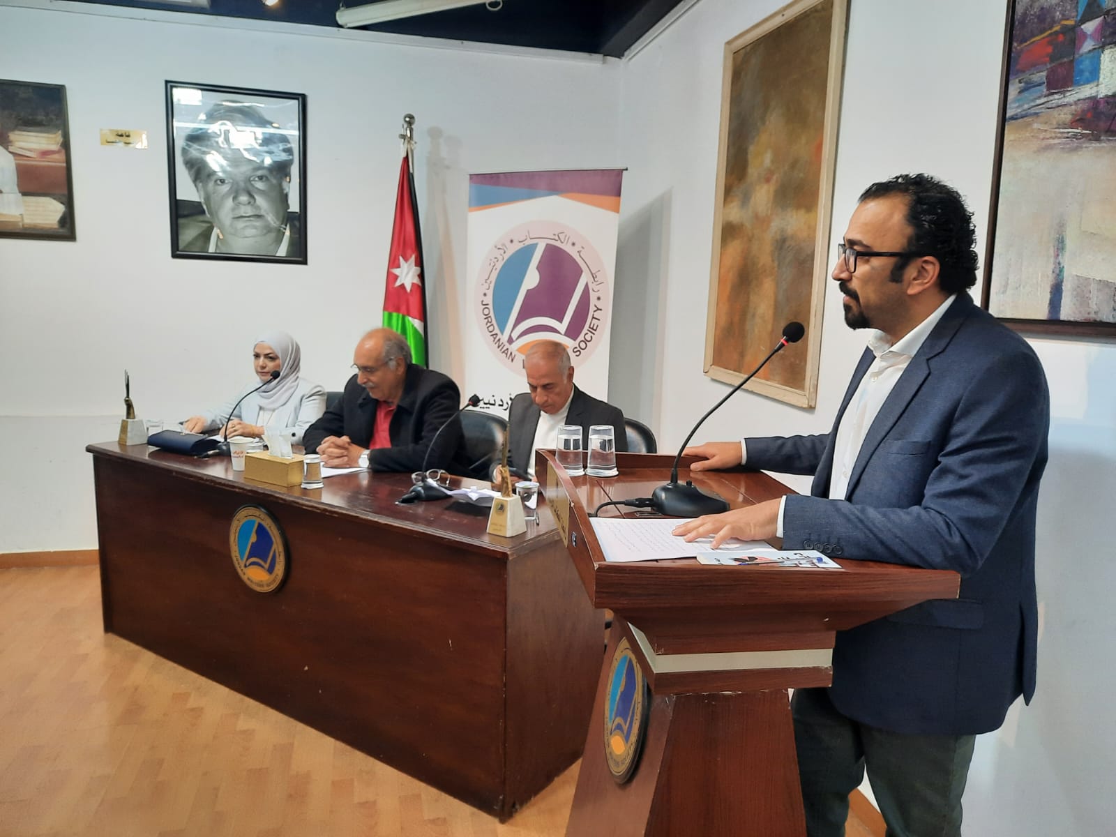 الروائي جهاد الرنتيسي وغربان ديكسون في ضيافة رابطة الكتاب الأردنيين 