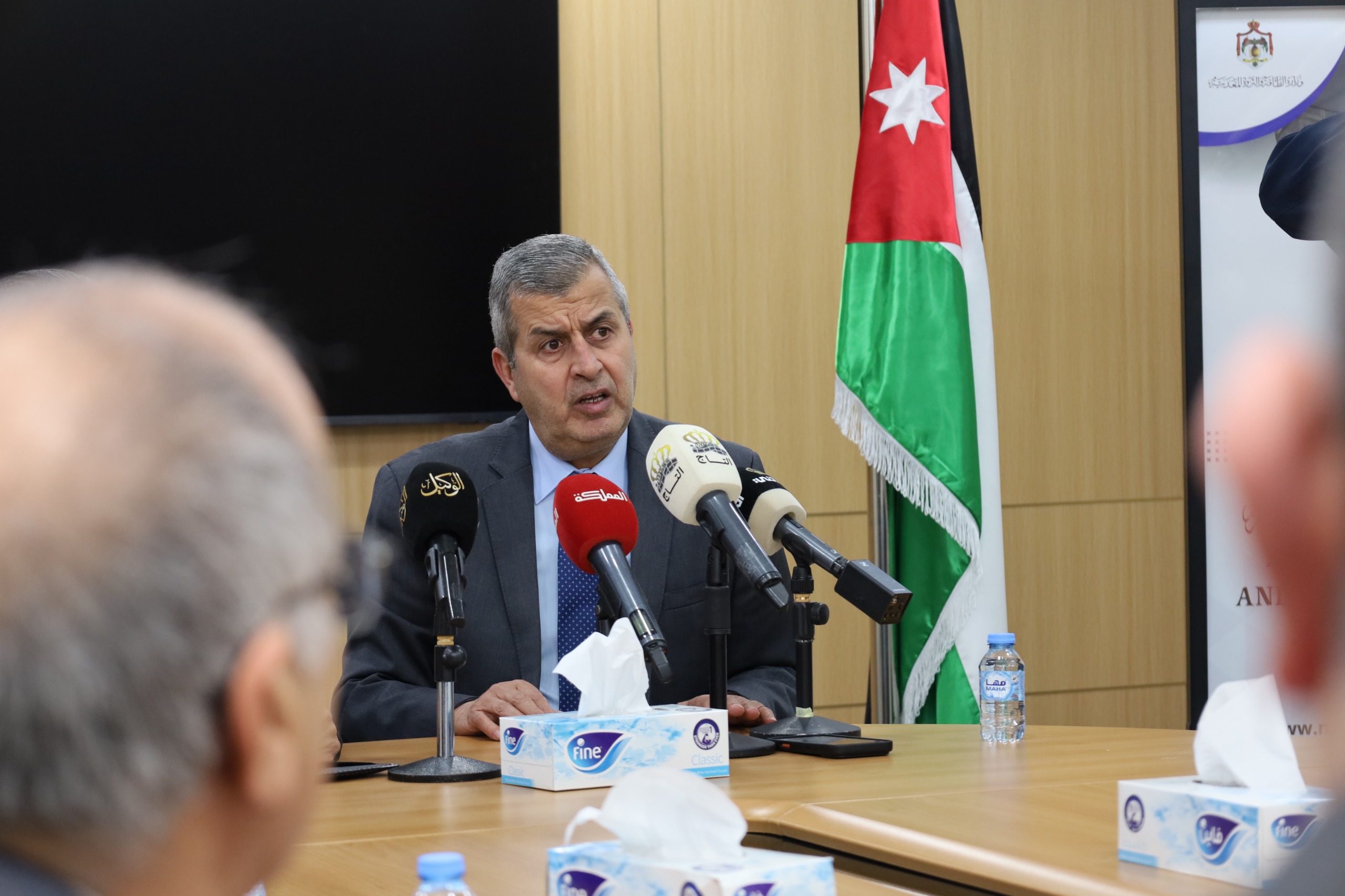 الخرابشة: 3 مليارات دينار فاتورة الطاقة في الأردن