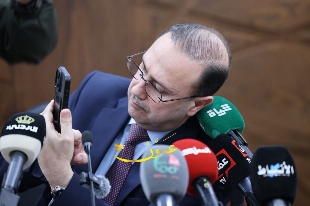 المومني عن الشائعات: ليس وقت للمغامرة والقانون سيطبق بحزم