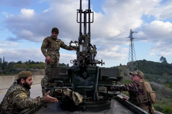 الجيش السوري يستهدف مواقع لقسد في ريف حلب الشرقي 