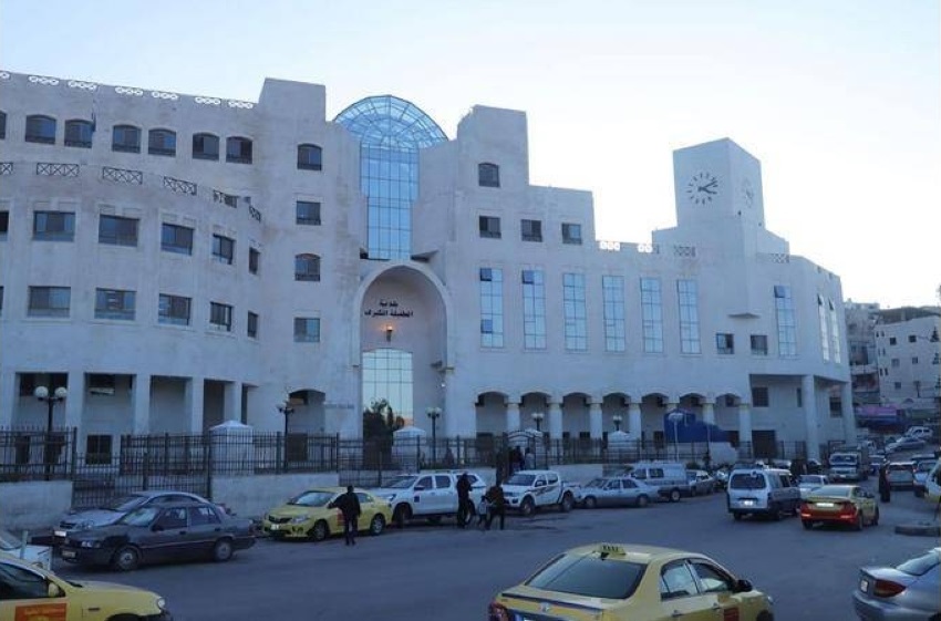 بلدية الطفيلة: استئناف خدمات النظافة وصرف مستحقات العمل الإضافي قريباً 