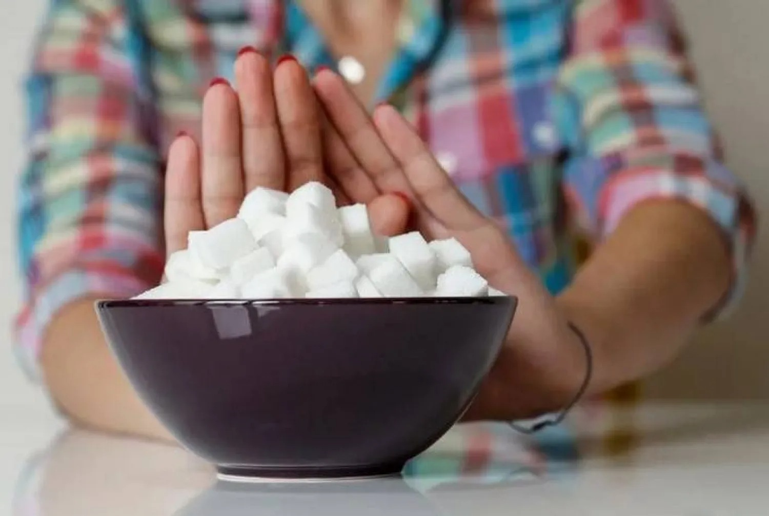 اضرار الافراط  بتناول السكر على الكبد 