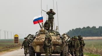 روسيا: الدعم العسكري الغربي يحفز كييف على التراجع عن اتفاقيات السلام