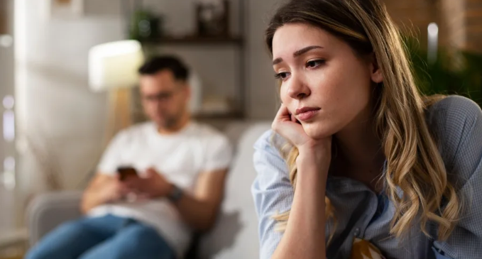 دراسة  ..  كل إنسان يخفي 9 أسرار عن أقرب أقربائه