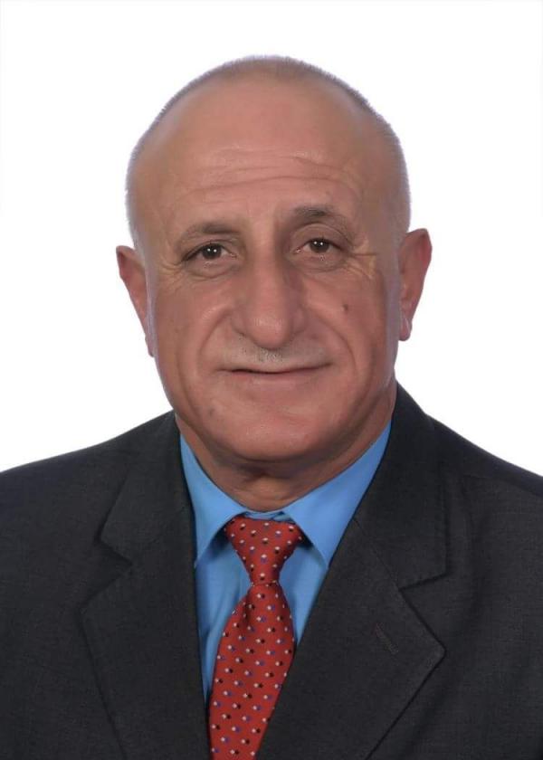 الناشط اكثم حدادين يكتب عن الأعلام الأردنية على جسر الدوار السابع ...