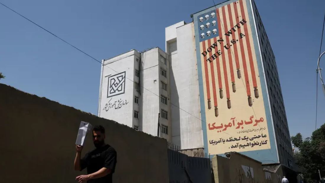 محادثات جديدة مع أميركا بعد 9 تموز ..  وطهران تتمسك بهرمز