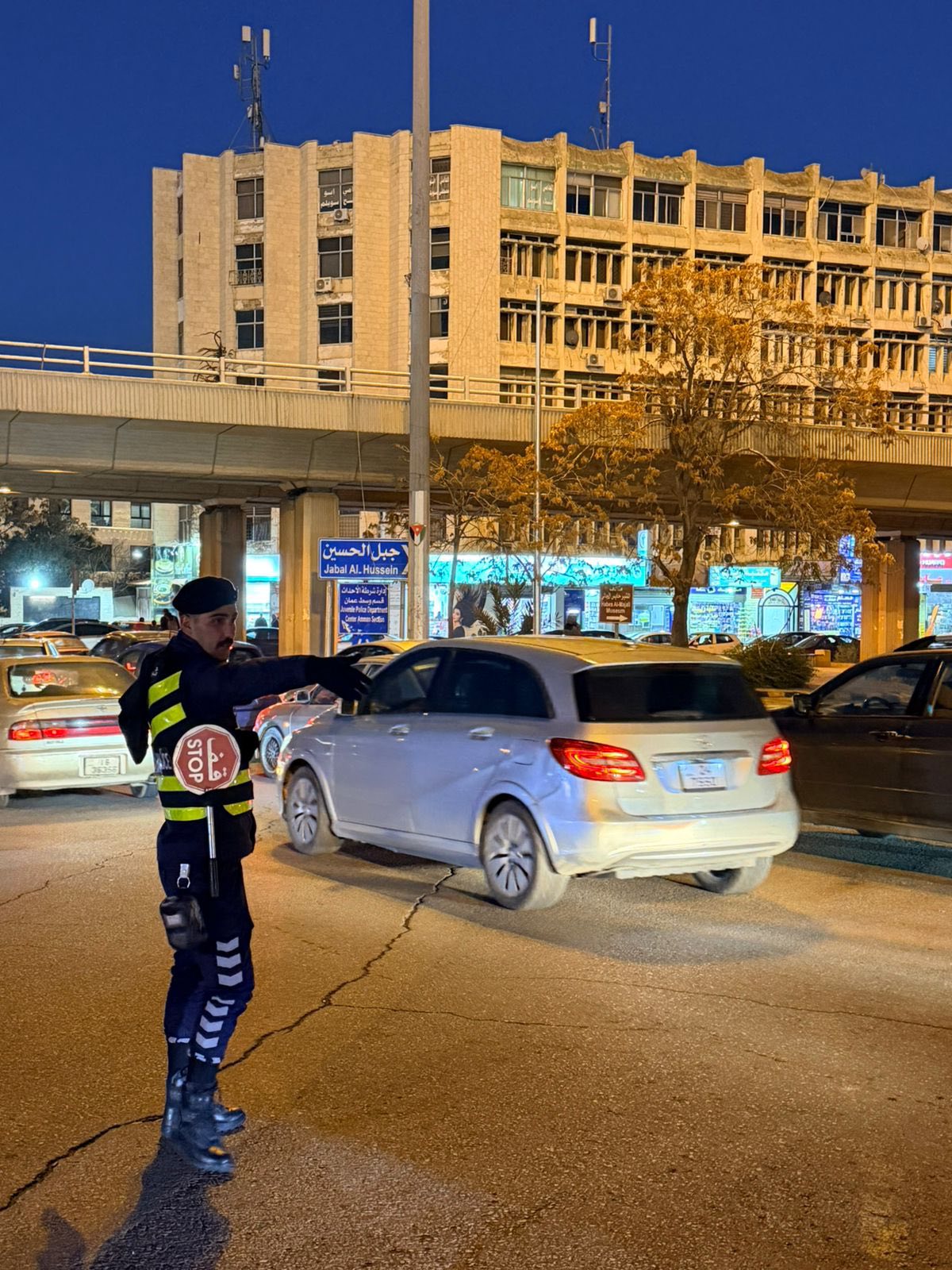 إدارة السير: خطة مرورية في أماكن التسوق والتجمعات 