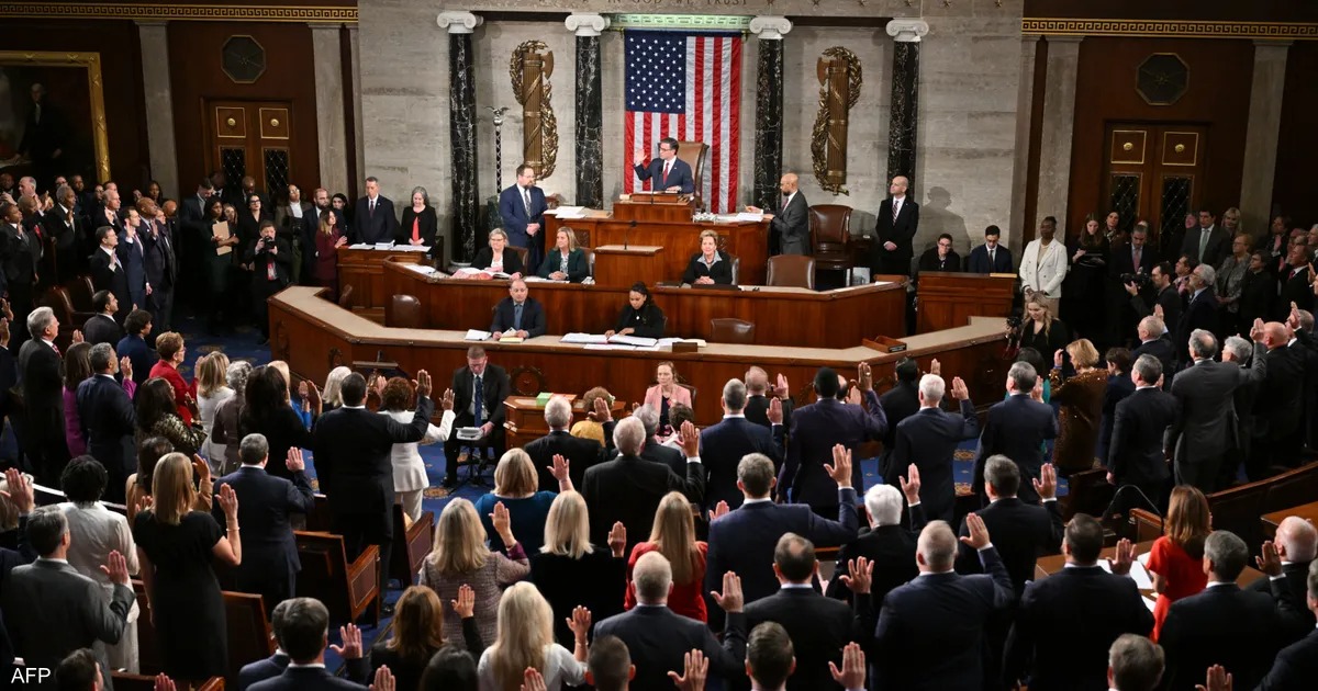 الجمهوريون يفشلون قرارًا يقيّد صلاحيات ترامب العسكرية تجاه فنزويلا