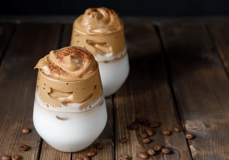 قهوة بالزبادي ..  صيحة غذائية جديدة تعزز الشبع والبروتين