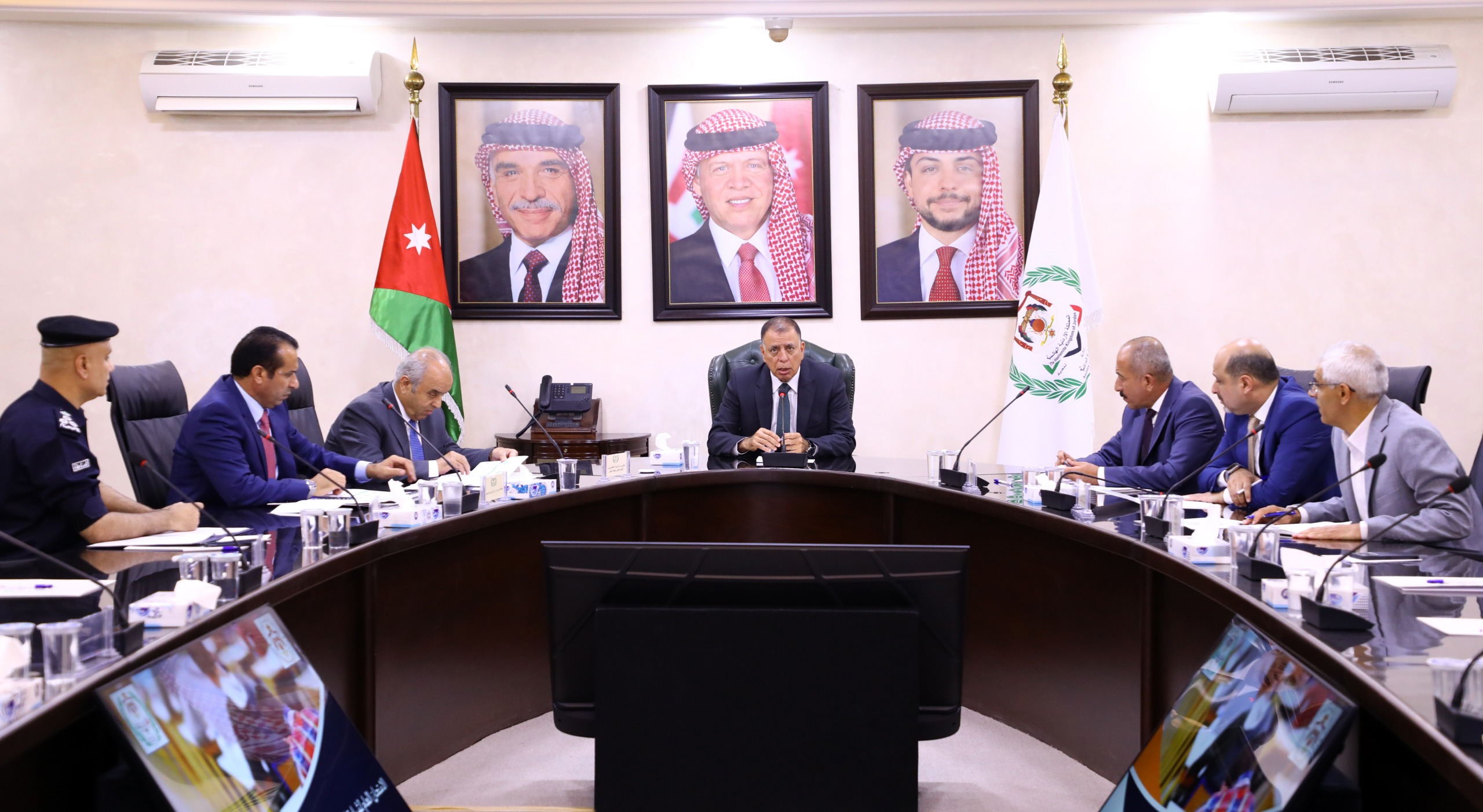 وزيرا الداخلية والتربية يبحثان الخطط الأمنية لامتحان التوجيهي