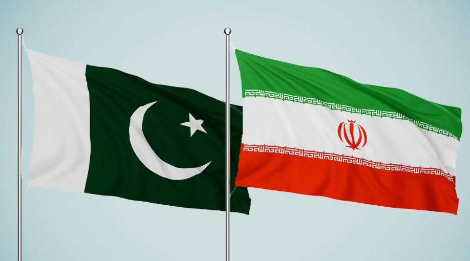باكستان تُعلِّق التجارة مع إيران عبر معبري غابد-ريمدان وتفتان لدواعٍ أمنية