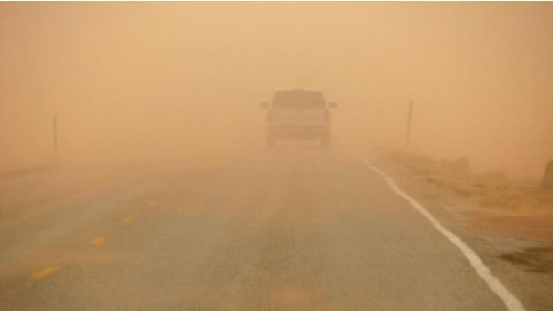 الأرصاد: ارتفاع تركيزات الغبار في الشمال والوسط وانحساره صباح الأحد