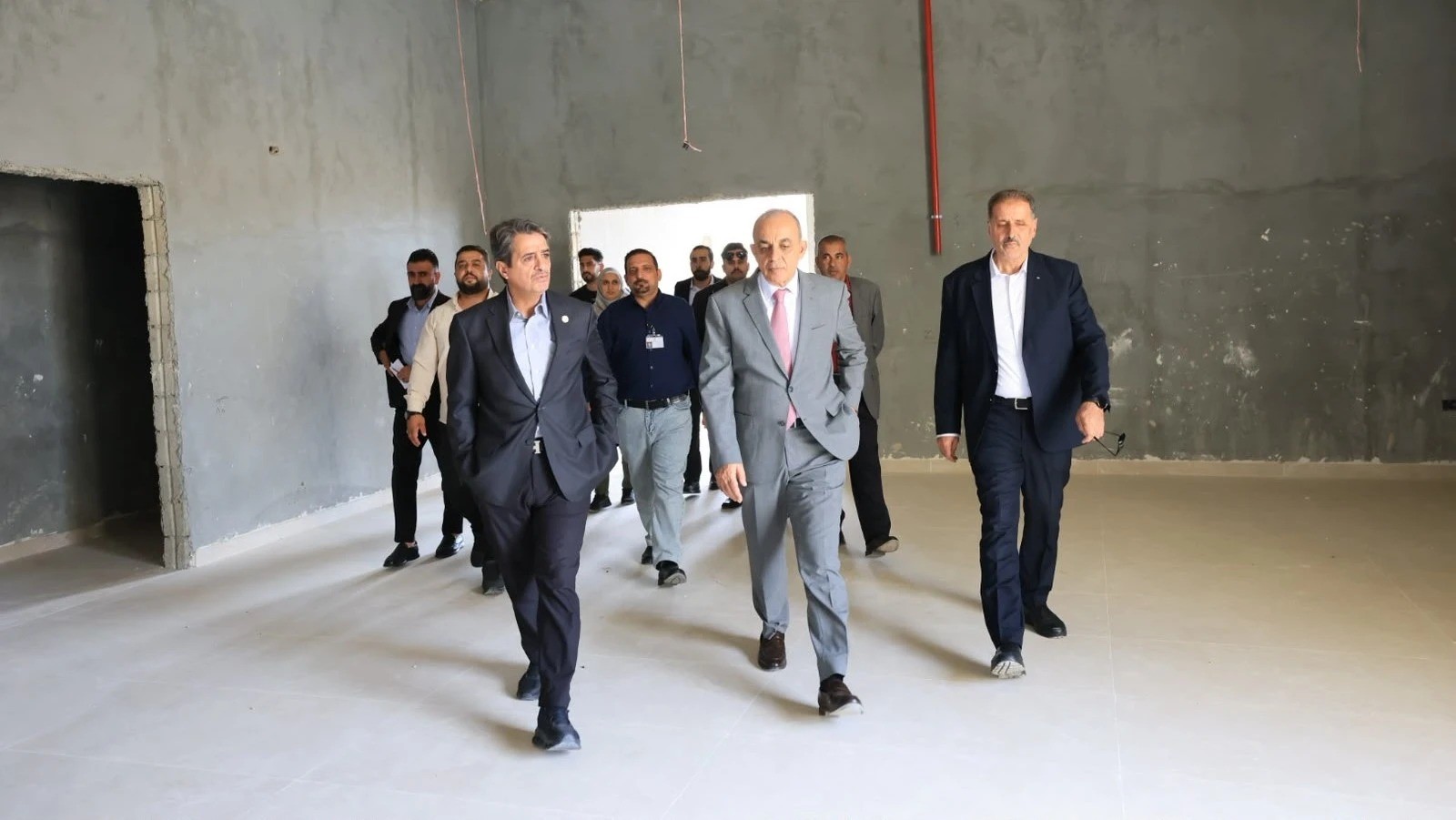 وزيرا الشباب والسياحة يبحثان استثمار بيت شباب مادبا لخدمات المبيت