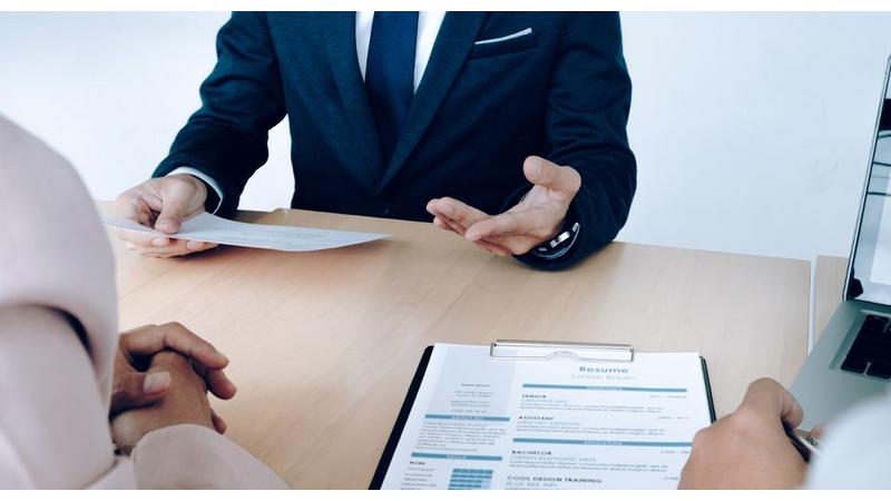 وظائف شاغرة ومدعوون للاختبار التنافسي في الحكومة