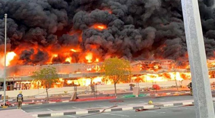 الإمارات: لا ضحايا بحريق السوق الشعبي في عجمان