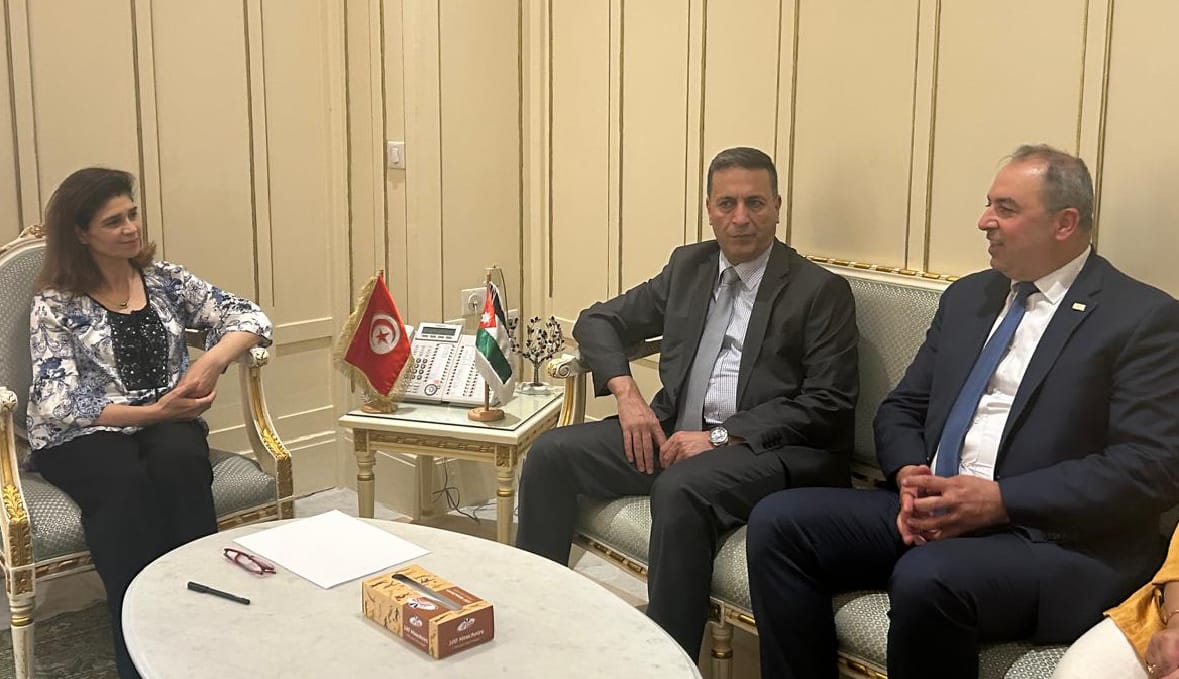 وزيرة التربية التونسية تستقبل السفير الأردني والرئيس التنفيذي لأكاديمية الملكة رانيا