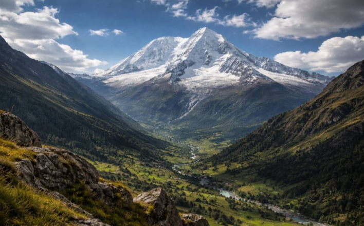 مكان واحد على الأرض يجعلك أخف وزناً… العلماء لم يتوقعوه