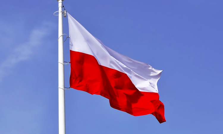 بولندا تنضم للاتحاد الأوروبي في دعوة الاحتلال انهاء اقتحام رفح