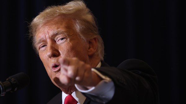 ترامب: مجتبى خامنئي على قيد الحياة لكنه مصاب