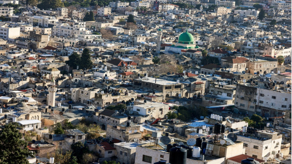مستوطنون يحرقون مسجدا قيد الإنشاء جنوبي نابلس