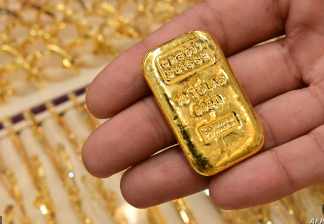 الذهب يسجل مستوى قياسيًا ..  سعر الأونصة يتجاوز 4600 دولار 