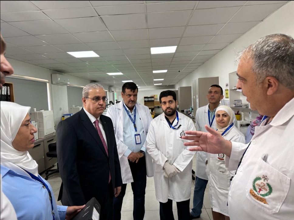 البدور من المختبرات الرئيسية: إيجاد موقع جديد ..  وتوفير المواد الناقصة