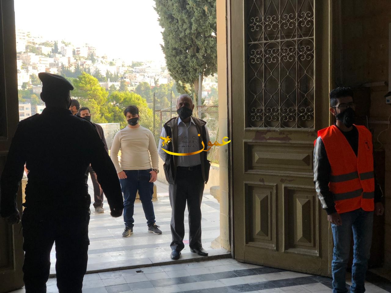 فتح صناديق الاقتراع امام الناخبين لاختيار ممثليهم في مجلس النواب (صور، فيديو)