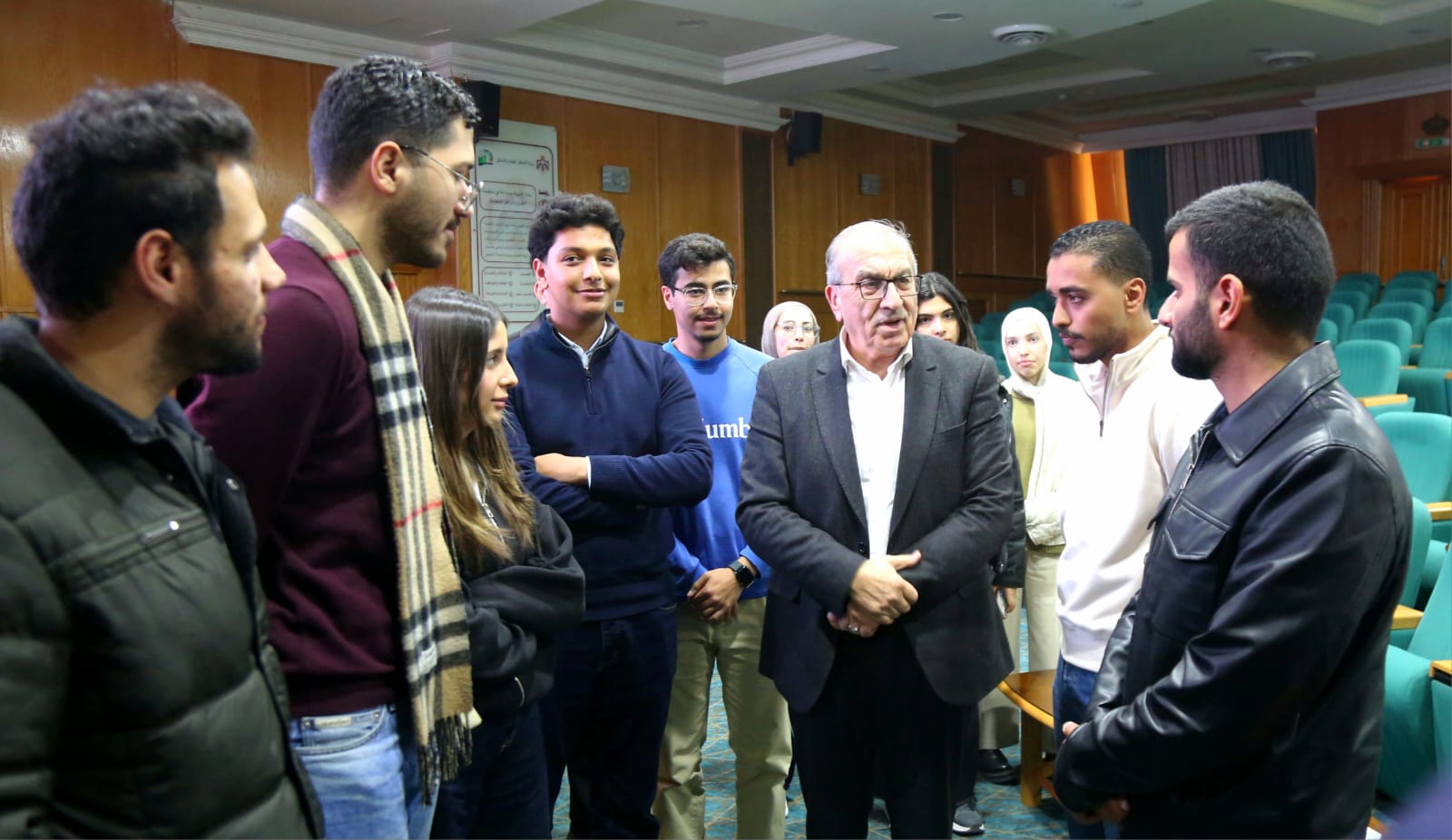 وزير الاشغال يدعو لمراجعة الخطط الدراسية في كليات الهندسة