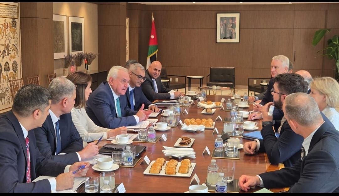 الحنيطي يبحث مع خبراء مراكز الفكر الأميركية مستجدات المنطقة وتحديات الأمن الإقليمي