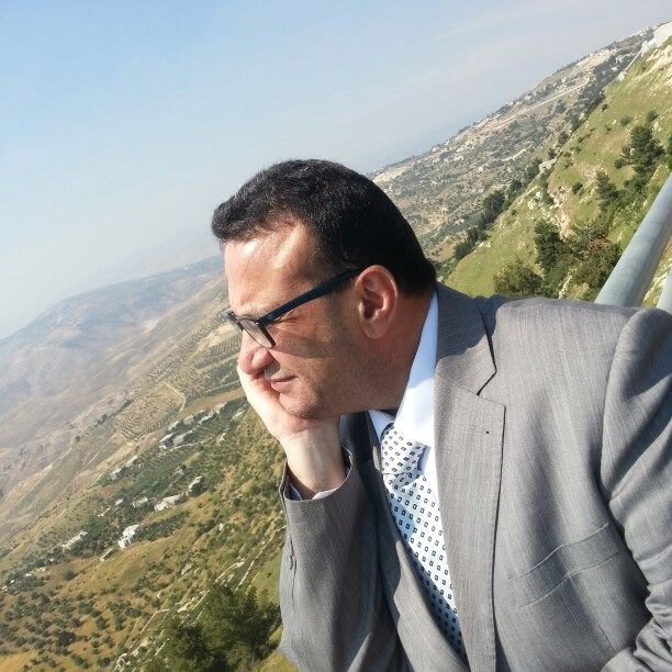 د. نضال شاكر العزب