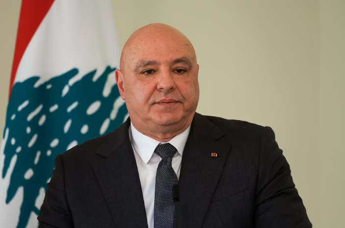 الرئيس اللبناني يبحث تثبيت وقف إطلاق النار في اتصال مع فانس 