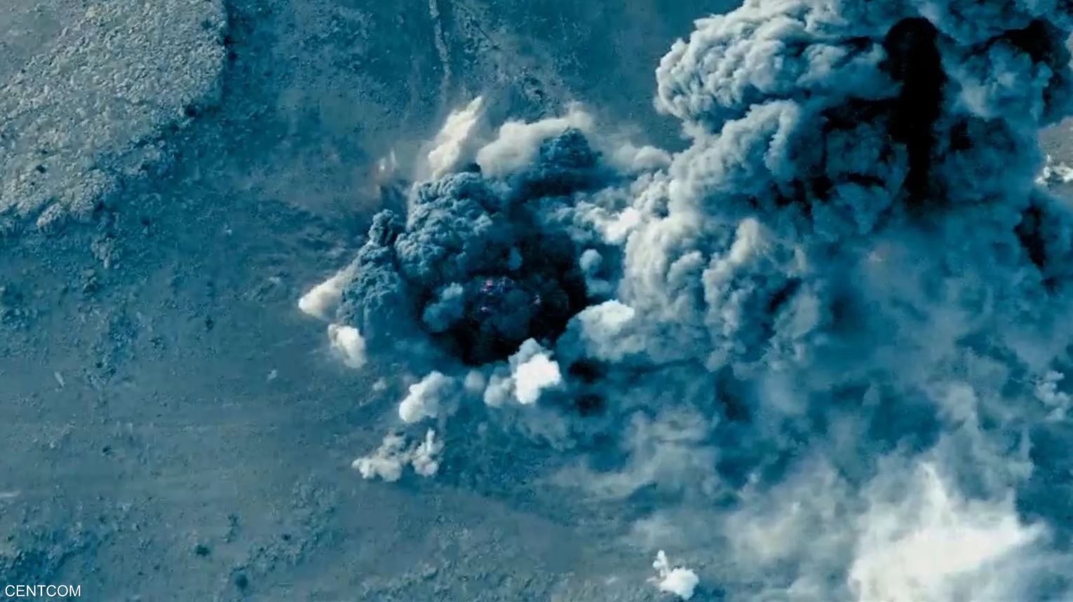 الجيش الأميركي يعلن قصف عشرات الأهداف في سوريا