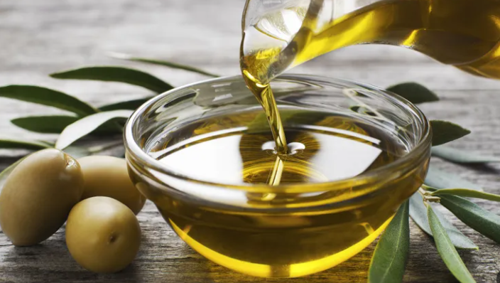 ارتفاع صادرات زيت الزيتون التونسي بنسبة 55%