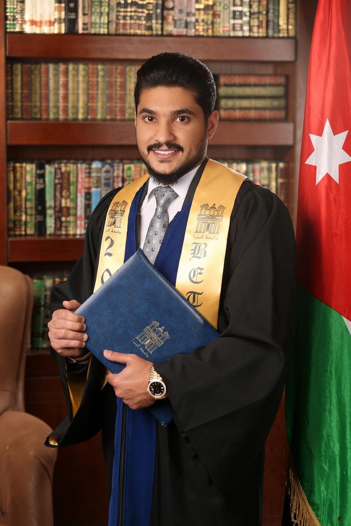 احمد مؤيد الربيعي مبارك التخرج 
