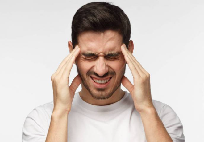 لا تتجاهل ضربة الرأس فربما تُسبب تغيراً لطريقة عمل الدماغ