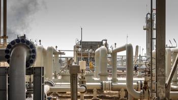 النفط العراقية تعلن تصدير غاز البصرة شبه المبرد