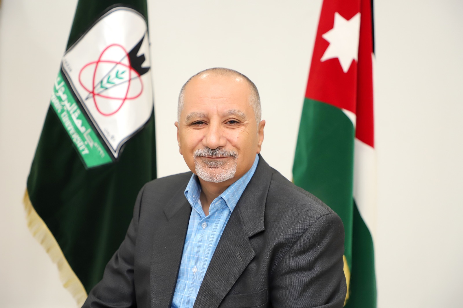 التوازن بين الأعباء الإدارية والمهام الأكاديمية لرئيس القسم في جامعة اليرموك