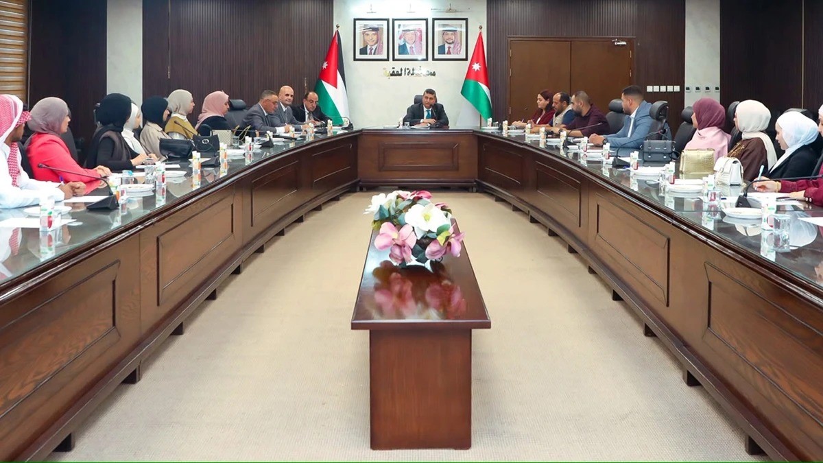 محافظ العقبة يؤكد أهمية تمكين الشباب وإشراكهم بمسيرة التنمية
