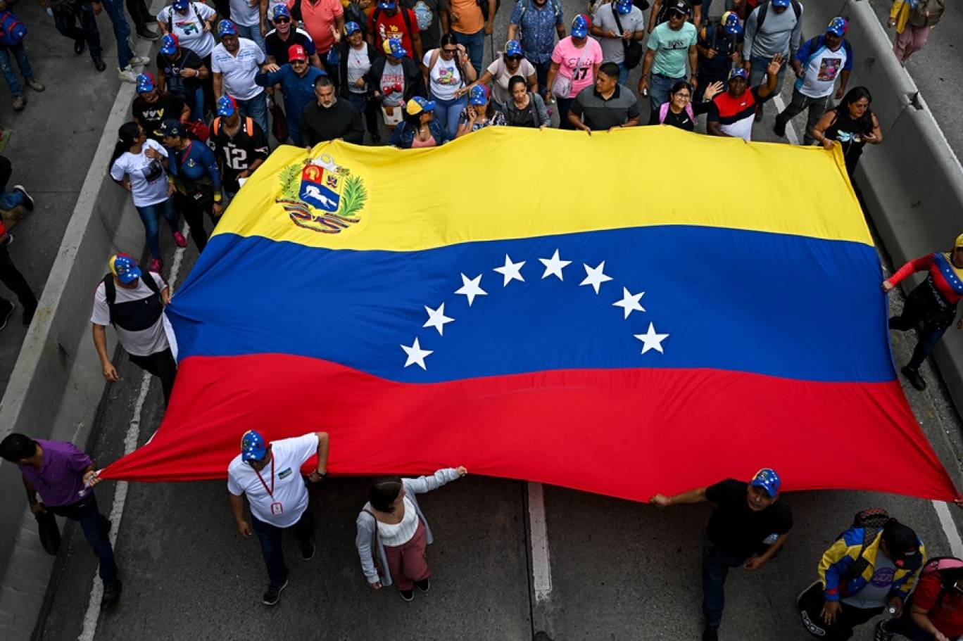 واشنطن تشيد بالتقدم المحرز مع قادة فنزويلا الجدد