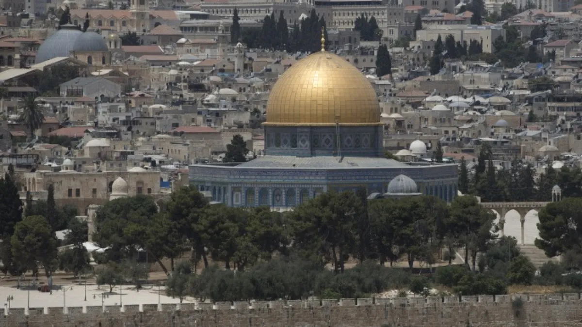 بعد 40 يوما من الإغلاق ..  إعادة فتح المسجد الأقصى أمام المصلين 