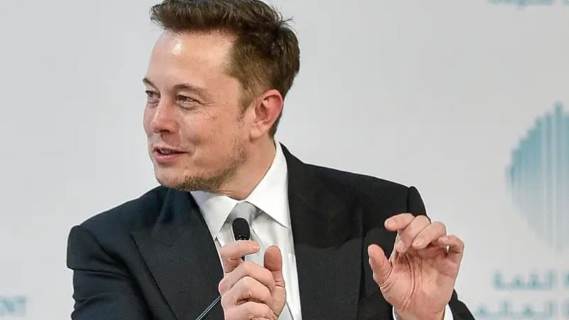 إيلون ماسك قد يصبح أول تريليونير في التاريخ .. بحلول هذا الموعد