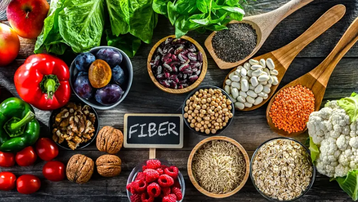 أي نوع من الألياف هو الأفضل لصحة الأمعاء؟