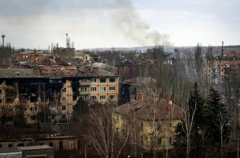 قصف مدفعي وصاروخي روسي على مواقع عسكرية أوكرانية في 112 منطقة