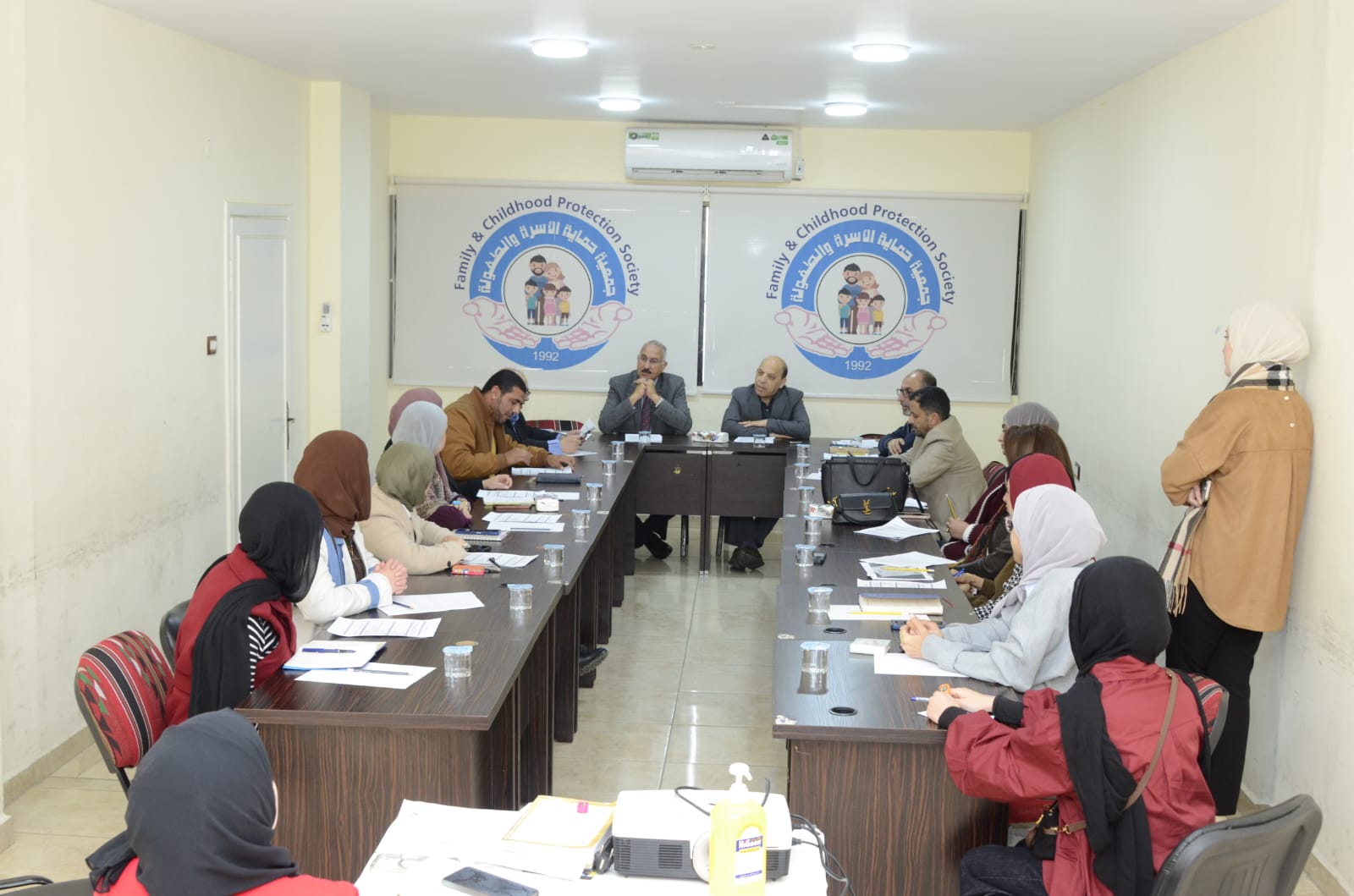 مجلس إدارة مركز الإرشاد الأسري يعقد اجتماعا للخبراء 