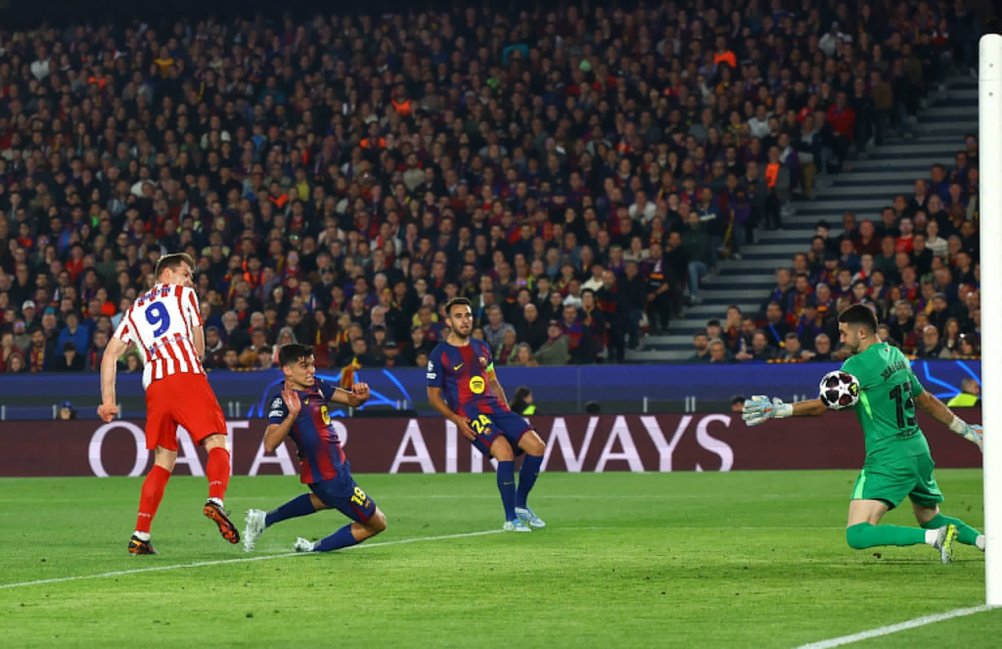 برشلونة يسقط في ملعبه خلال ربع نهائي أبطال أوروبا 