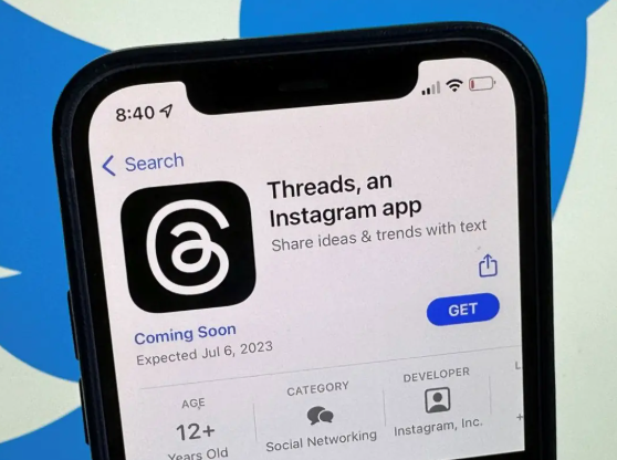 ثريدز يبدأ عرض الإعلانات لجميع المستخدمين حول العالم