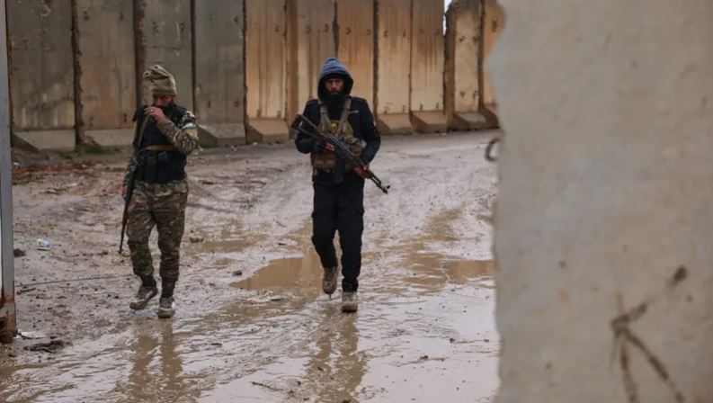 الحكومة السورية تدرس خياراتها بعد انتهاء الهدنة مع قسد